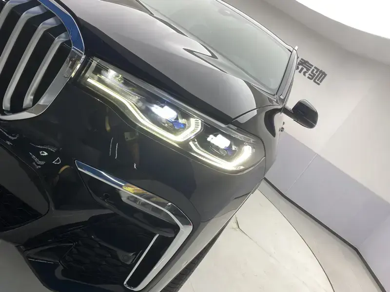 2020 BMW X7 с пробегом 60 300 км