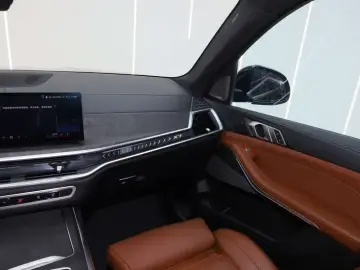 2023 BMW X7 с пробегом 41 300 км