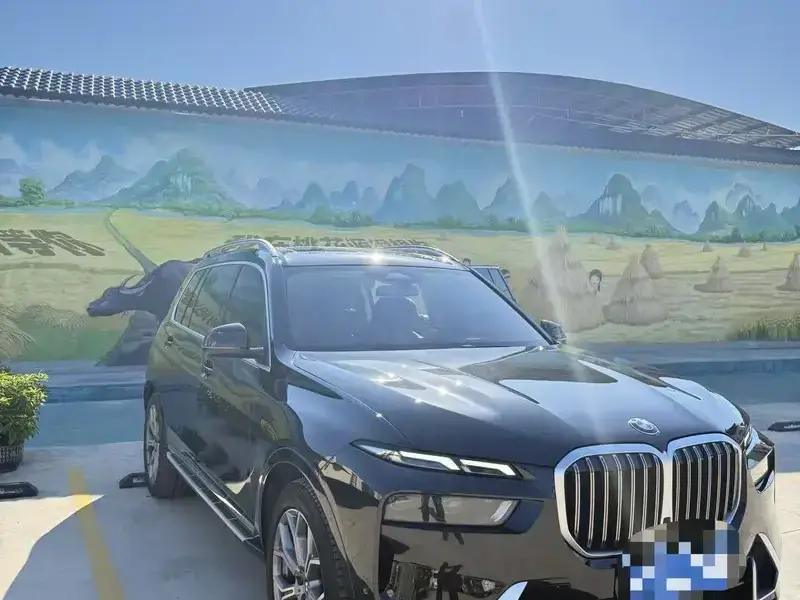 2024 BMW X7 с пробегом 70 000 км