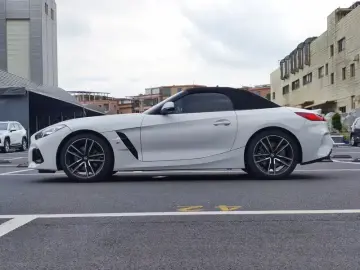 2023 BMW Z4 с пробегом 22 300 км