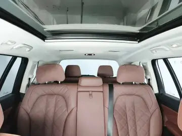 2024 BMW X7 с пробегом 5 000 км