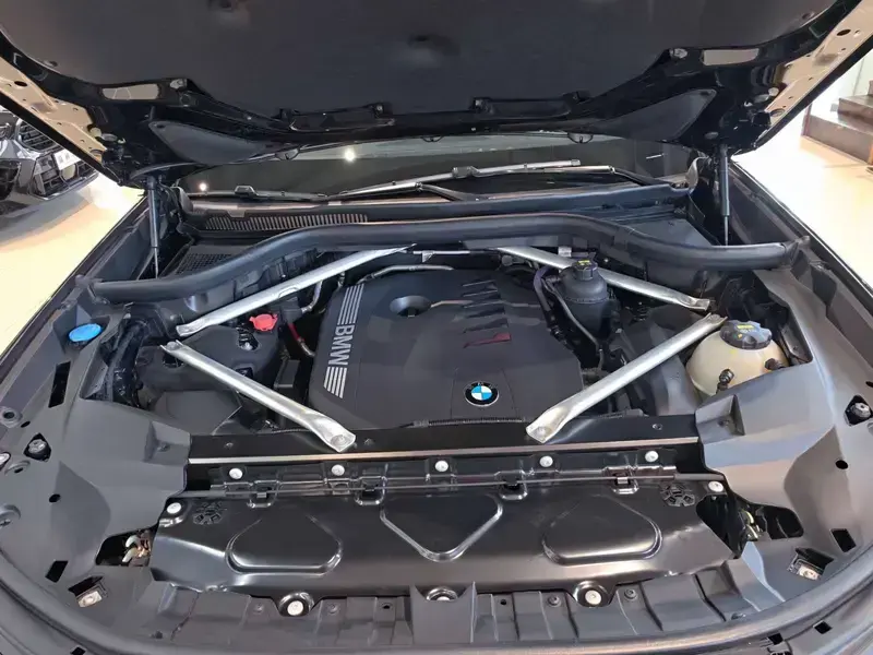2023 BMW X7 с пробегом 23 000 км