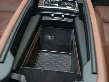 2023 BMW X7 с пробегом 23 000 км