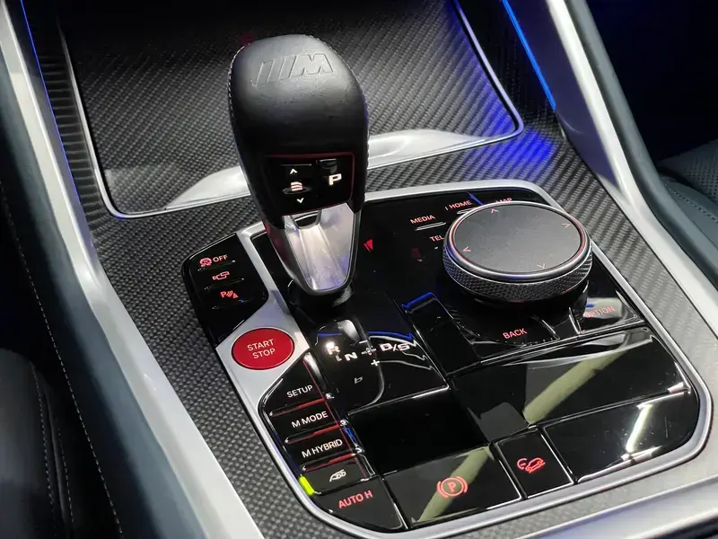 2023 BMW XM с пробегом 13 000 км