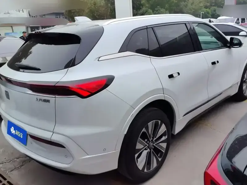 2025 Buick Electra E5 с пробегом 26 000 км