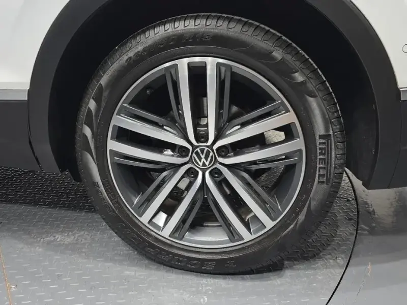 2022 Volkswagen Tiguan с пробегом 35 861 км