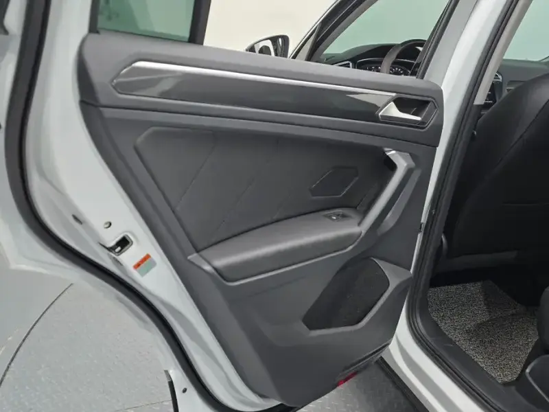 2022 Volkswagen Tiguan с пробегом 35 861 км