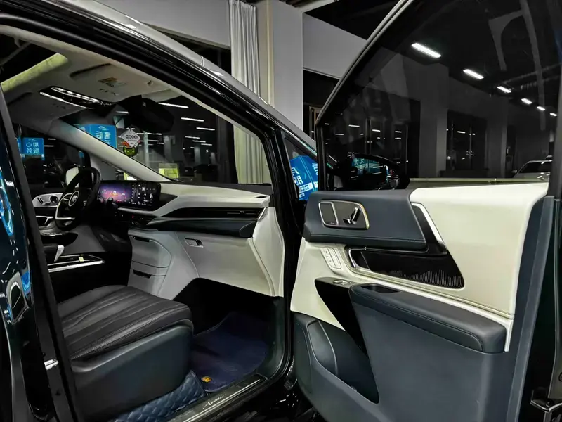 2023 Buick Century с пробегом 121 000 км