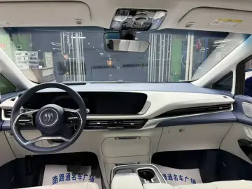 2023 Buick Century с пробегом 27 000 км