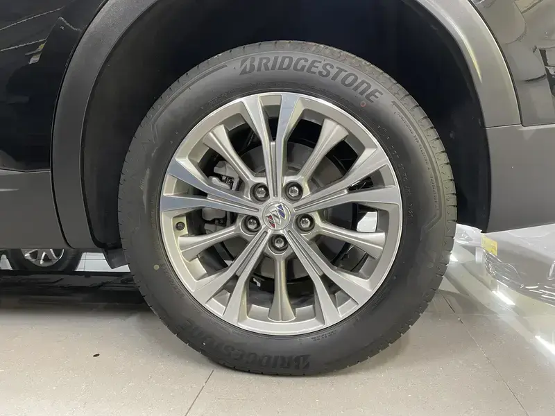 2023 Buick Envision с пробегом 4 400 км