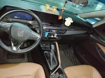 2021 Buick GL6 с пробегом 21 000 км