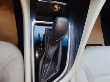 2019 Buick GL6 с пробегом 28 000 км