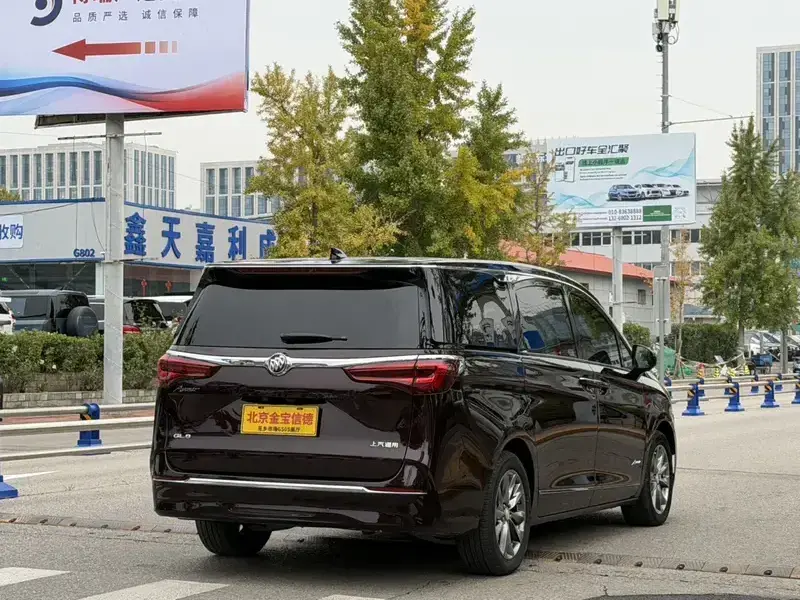 2020 Buick GL8 с пробегом 86 000 км