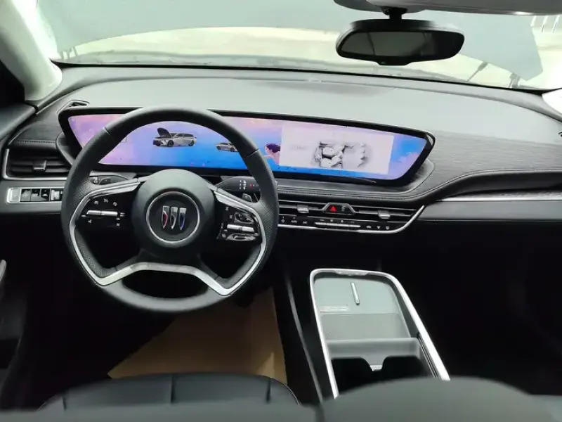 2025 Buick LaCrosse с пробегом 9 000 км
