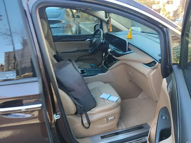 2021 Buick GL8 с пробегом 93 700 км