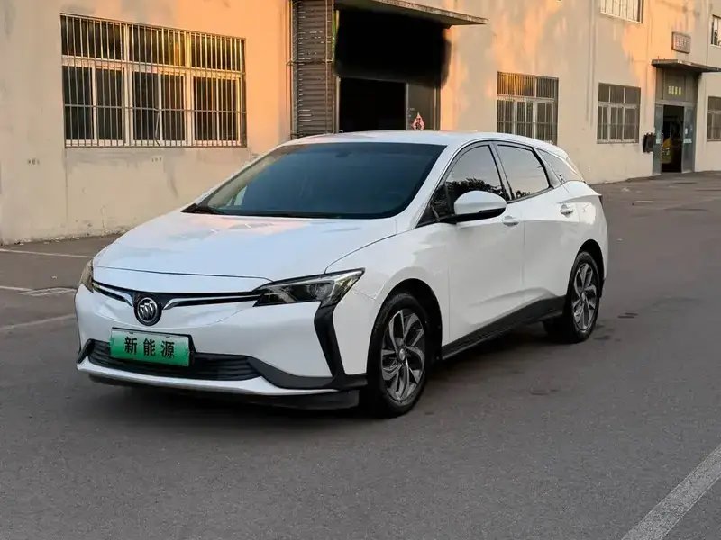 2019 Buick Velite 6 с пробегом 120 000 км