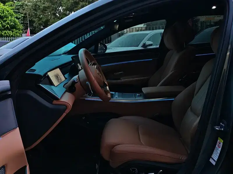 2025 BYD Han L с пробегом 3 900 км