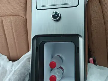 2025 BYD Han L с пробегом 100 км