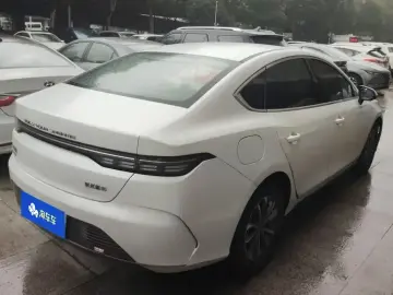 2023 BYD Destroyer 05 с пробегом 43 000 км