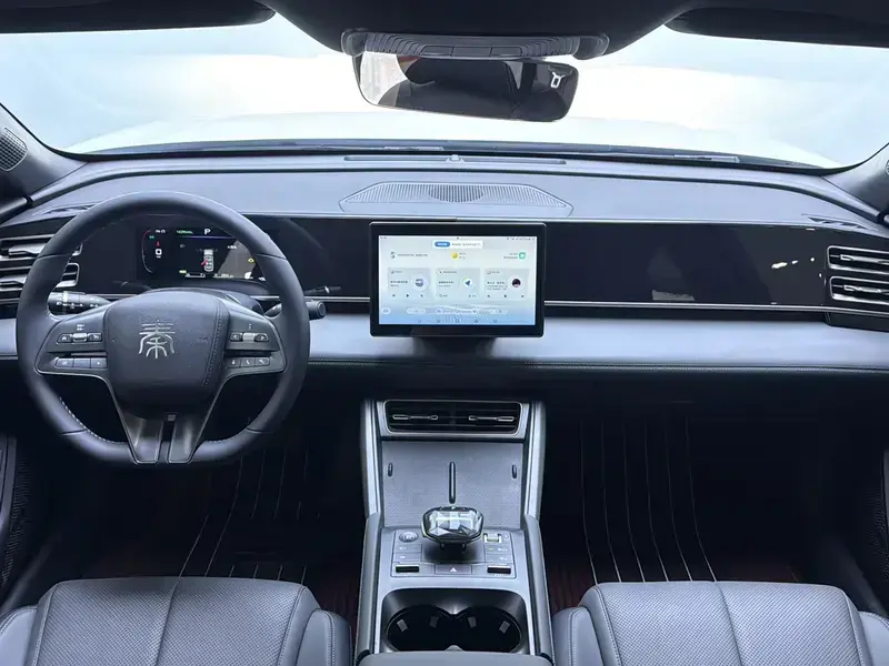 2024 BYD Qin L с пробегом 49 900 км