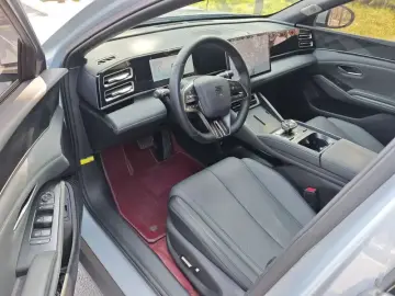 2024 BYD Qin L с пробегом 39 000 км