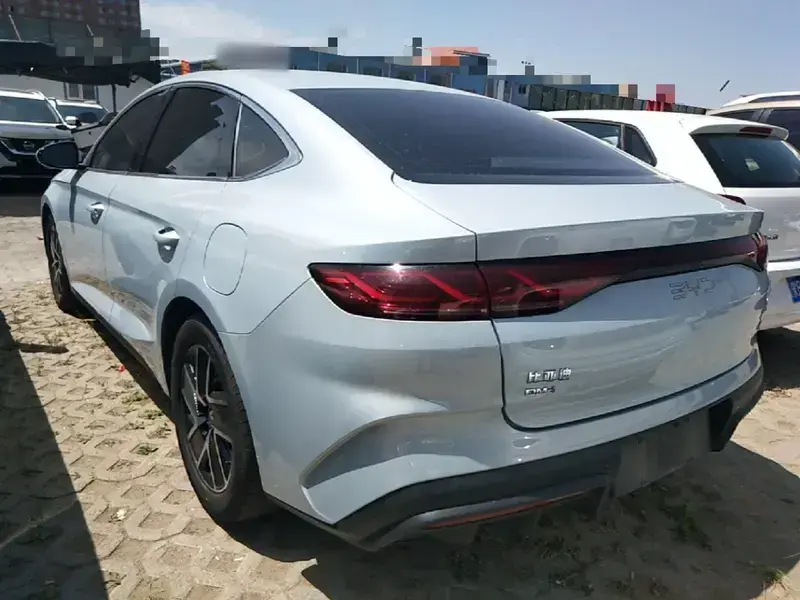 2024 BYD Qin L с пробегом 68 000 км