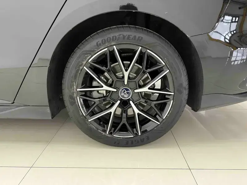 2025 BYD Han с пробегом 38 100 км
