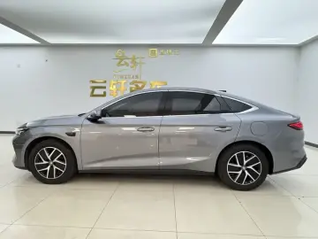 2025 BYD Qin L с пробегом 21 000 км