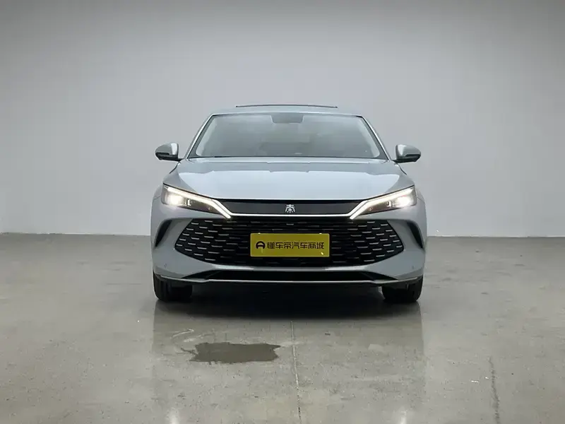 2024 BYD Qin L с пробегом 25 900 км