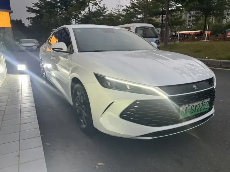 2024 BYD Qin L с пробегом 55 000 км