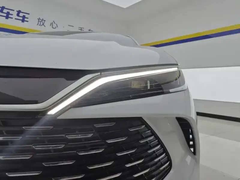 2024 BYD Qin L с пробегом 68 000 км