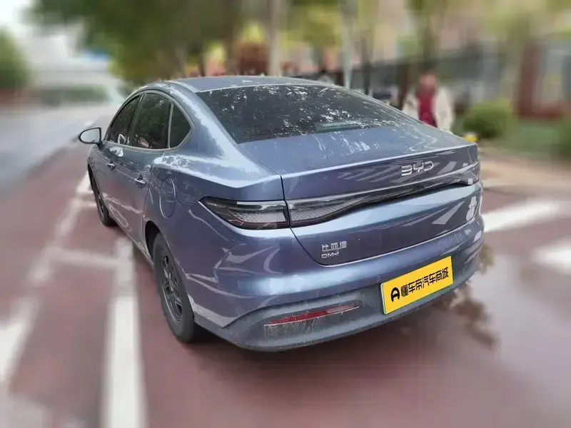 2025 BYD Seal 05 с пробегом 10 500 км