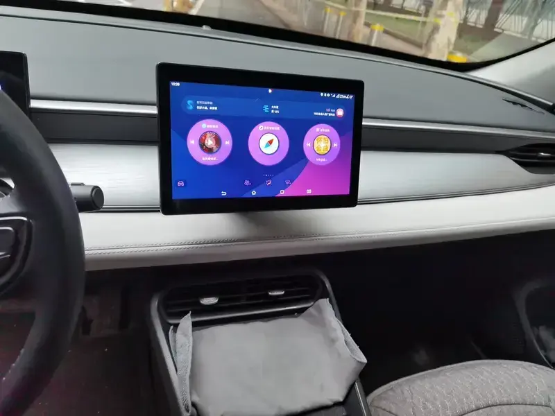 2025 BYD Seal 05 с пробегом 10 500 км