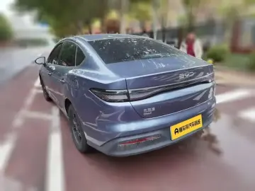 2025 BYD Seal 05 с пробегом 10 500 км