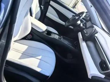 2025 BYD Seal 05 с пробегом 10 800 км