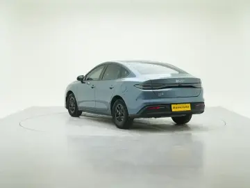 2025 BYD Seal 05 с пробегом 37 300 км