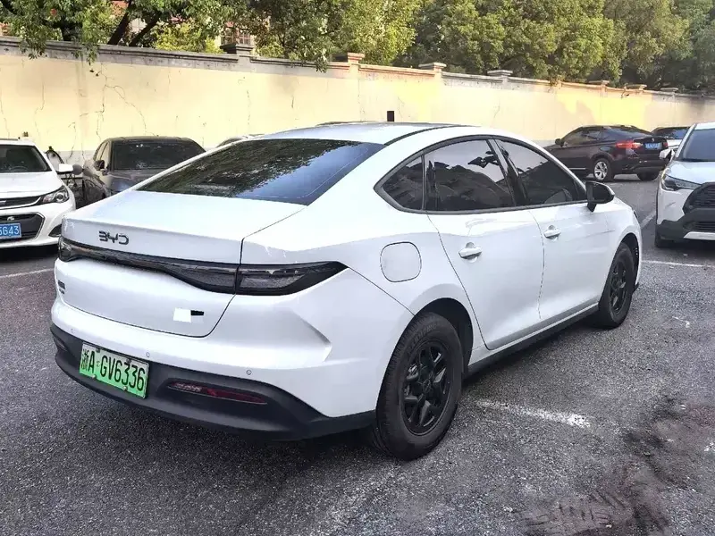 2026 BYD Seal 05 с пробегом 9 200 км
