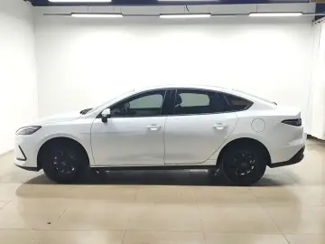 2026 BYD Seal 05 с пробегом 24 700 км