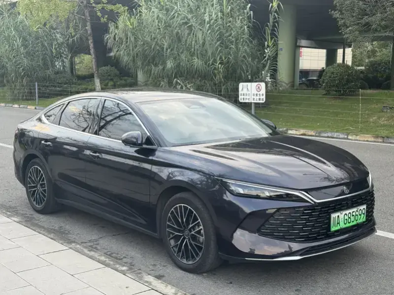 2024 BYD Qin L с пробегом 18 000 км