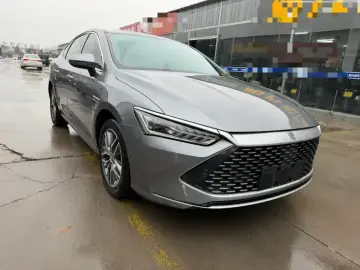 2024 BYD Qin Plus с пробегом 30 000 км