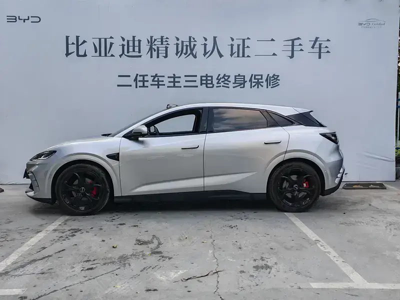 2026 BYD Seal 06 GT с пробегом 5 700 км