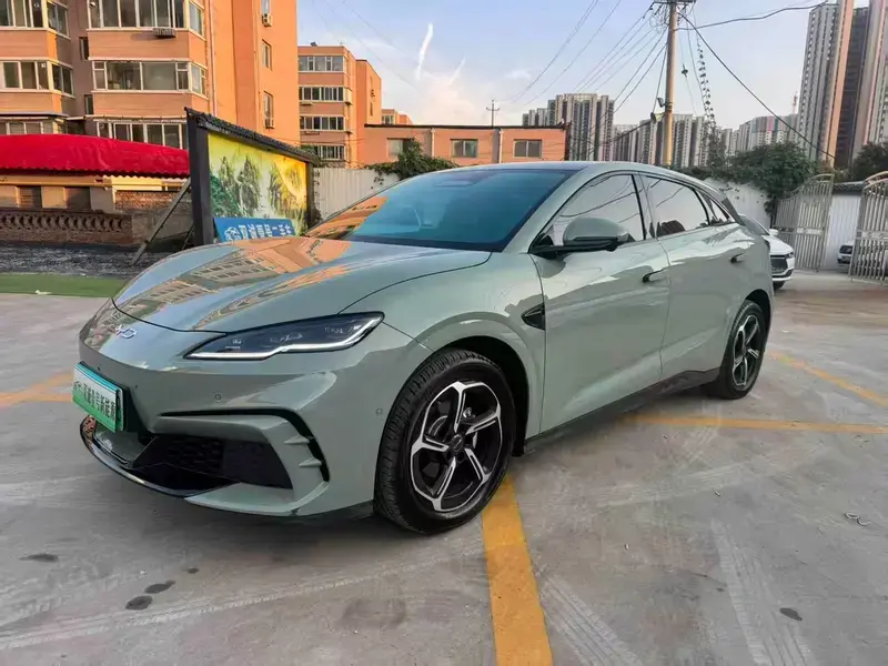 2025 BYD Seal 06 GT с пробегом 4 900 км