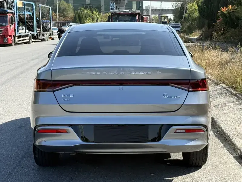 2023 BYD Qin Plus с пробегом 30 000 км