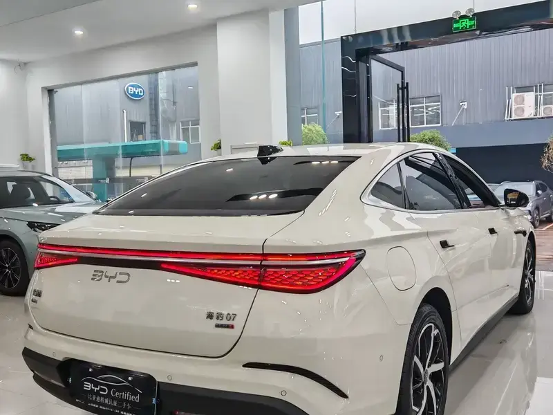 2026 BYD Seal 07 с пробегом 24 000 км