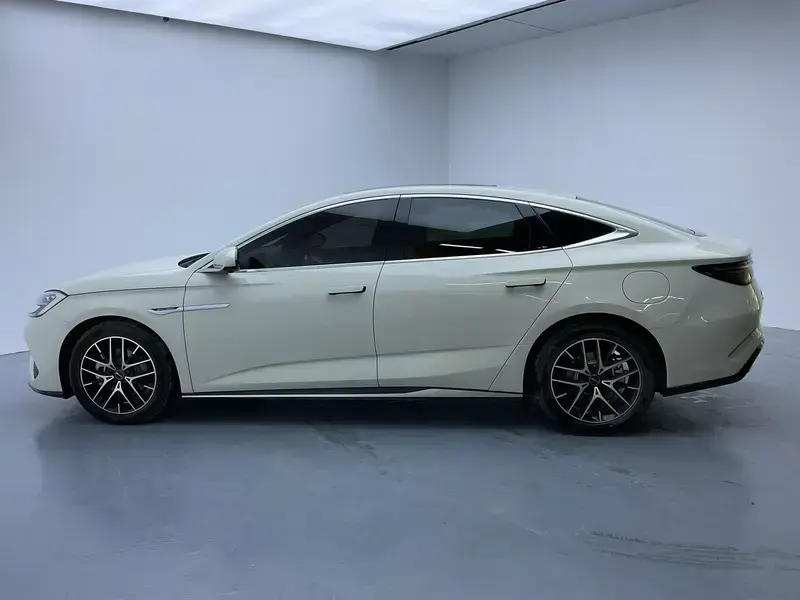 2024 BYD Seal 07 с пробегом 29 000 км