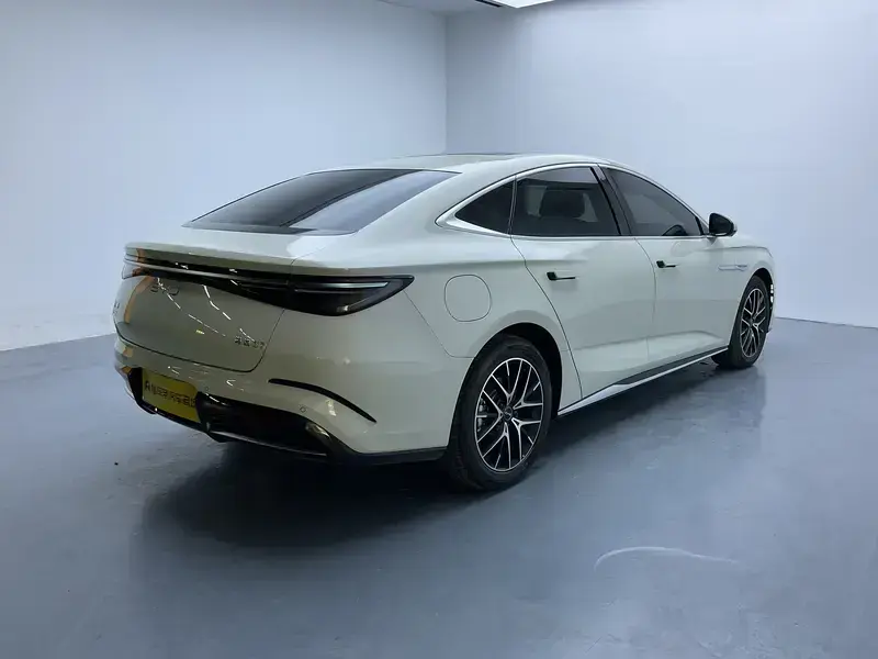 2024 BYD Seal 07 с пробегом 29 000 км