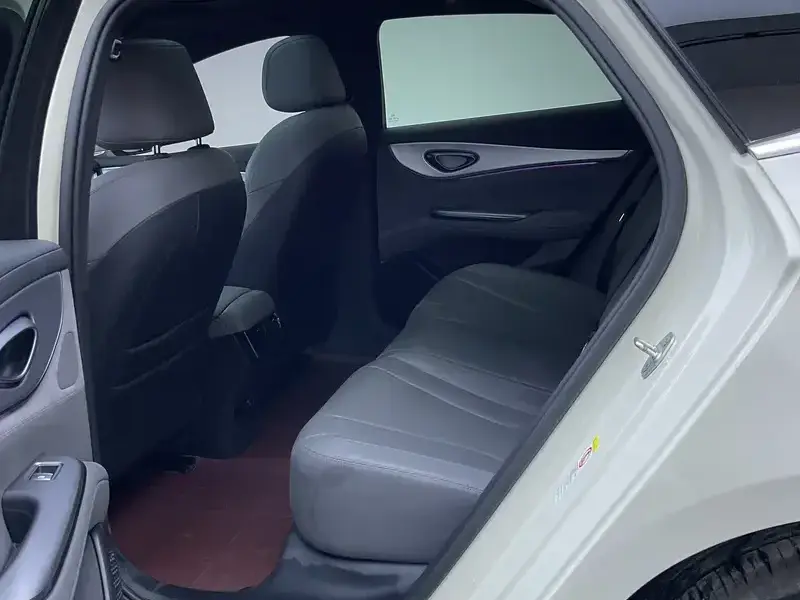 2024 BYD Seal 07 с пробегом 29 000 км