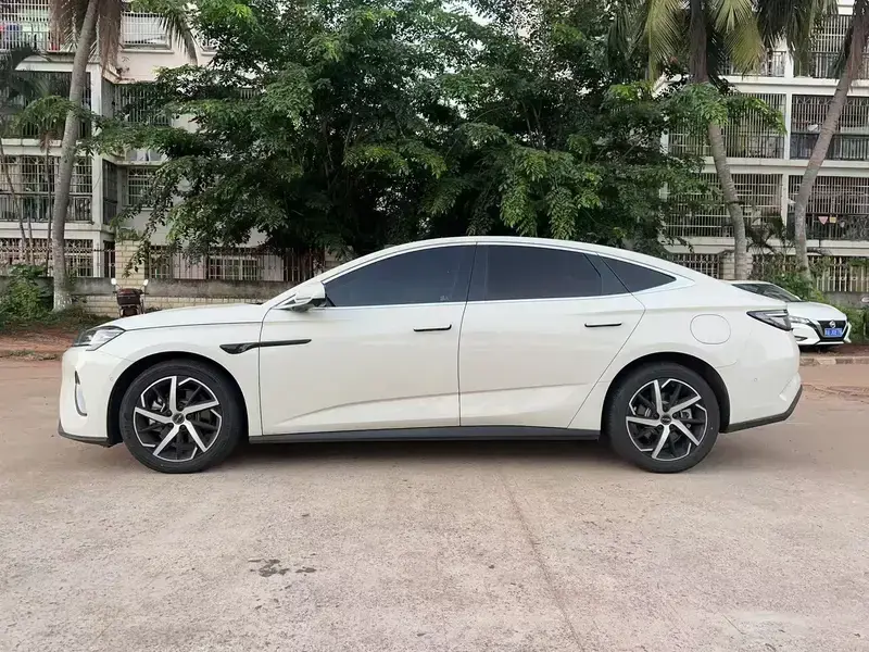 2026 BYD Seal 07 с пробегом 7 300 км
