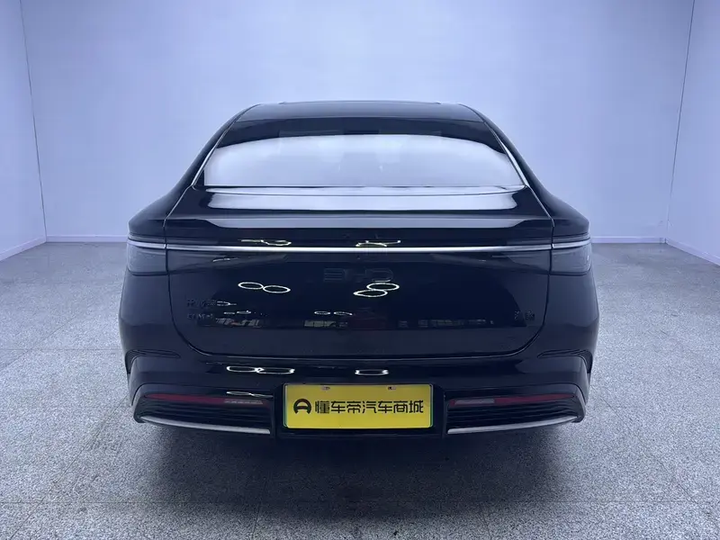 2024 BYD Seal 07 с пробегом 24 000 км