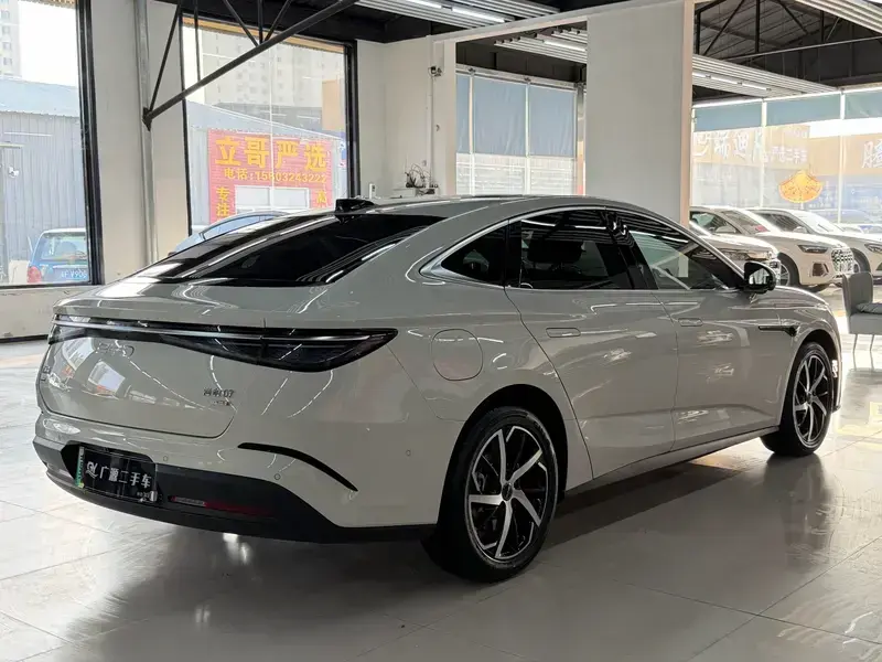 2026 BYD Seal 07 с пробегом 25 000 км